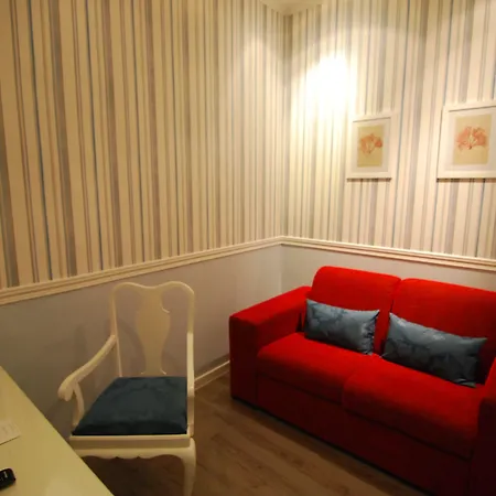 فندق Florescente 3*